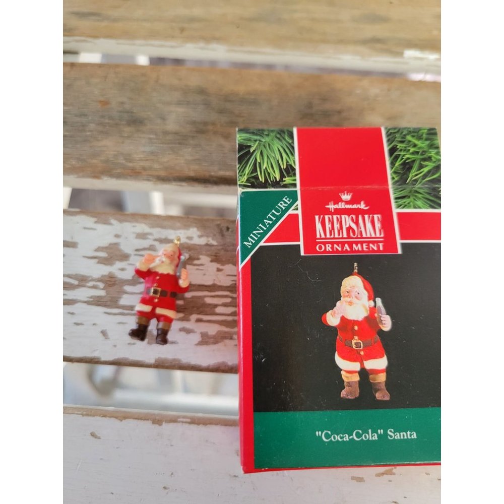 Hallmark Coca-Cola mini Santa ornament 1991 vintage Xmas tree